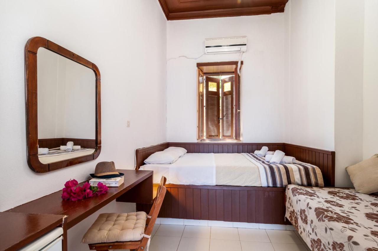 Kiki&Nina Apartment Chalki Town Luaran gambar