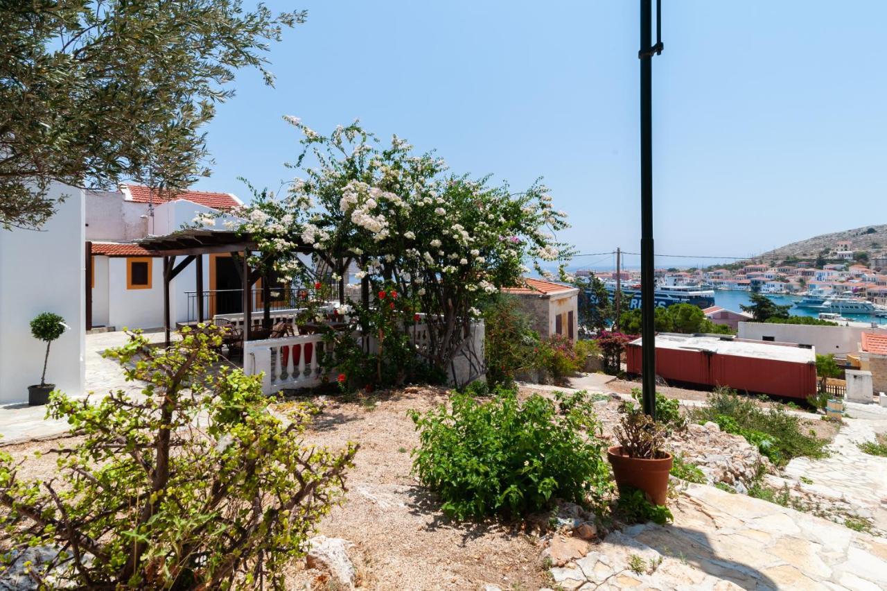Kiki&Nina Apartment Chalki Town Luaran gambar