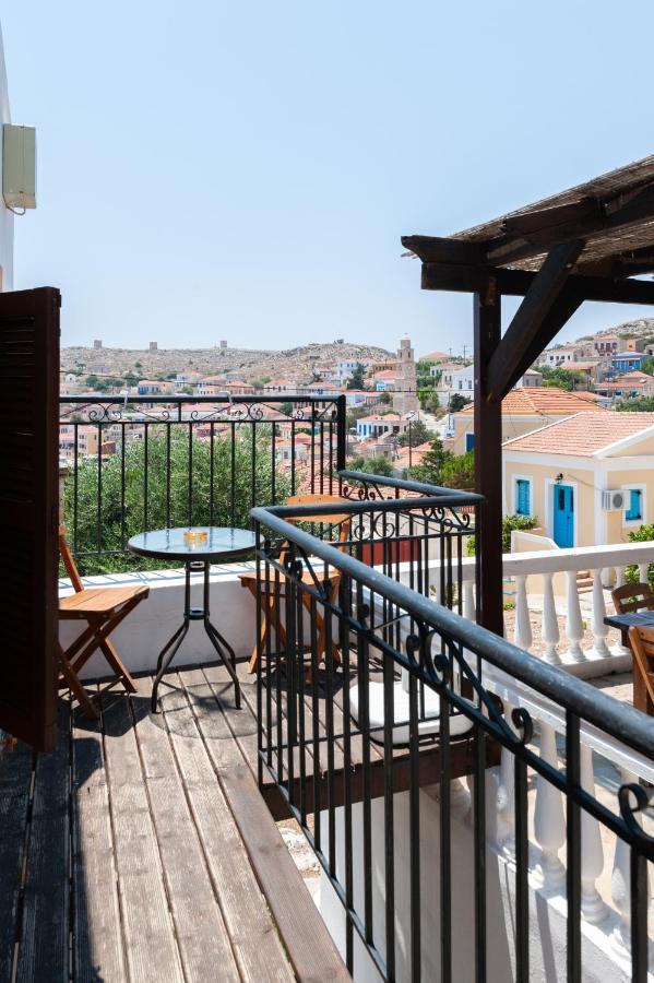 Kiki&Nina Apartment Chalki Town Luaran gambar